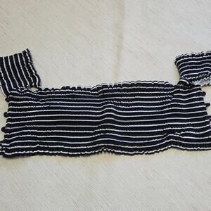 Xhilaration Woman's Black and White Ruffled Bikini Top size M